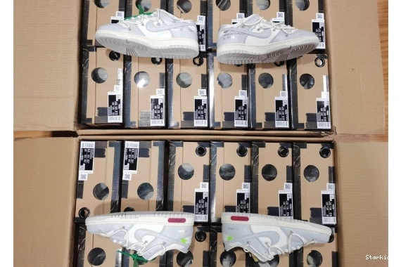  25  DM1602-121 Nike Low Dunk Off-White Lot 0117